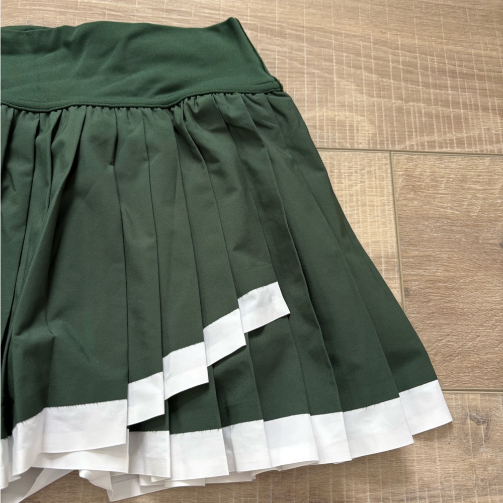 Dark Green Pleated Skirt with White Trim - Picture 4 of 7